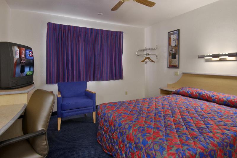 Red Roof Inn سانتا فيه الغرفة الصورة