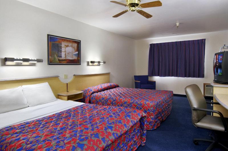Red Roof Inn سانتا فيه الغرفة الصورة